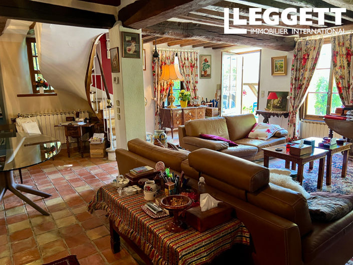 Image No.3-4 Bed House for sale