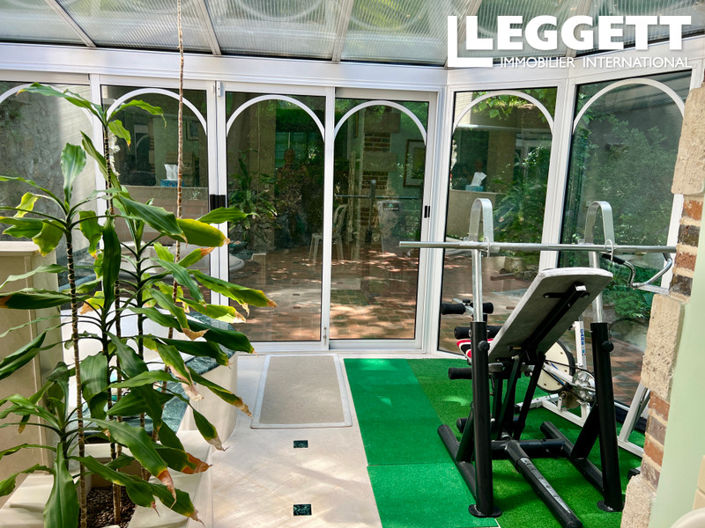 Image No.8-4 Bed House for sale