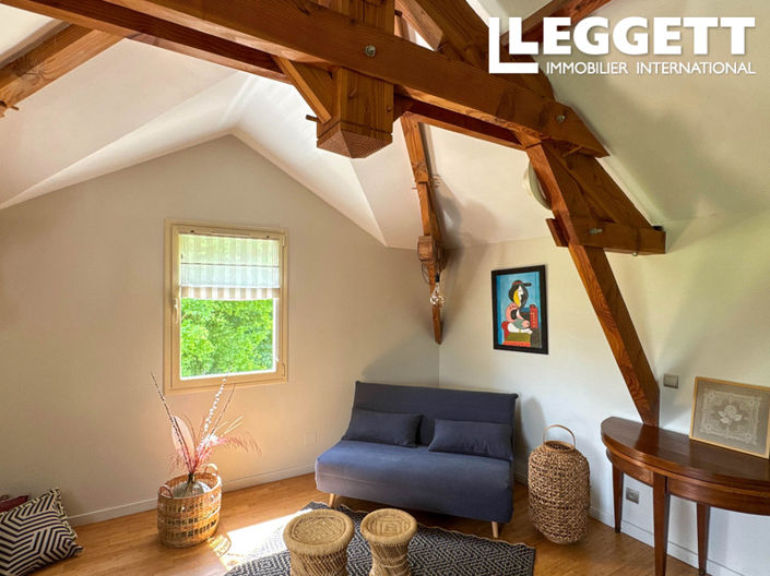 Image No.10-3 Bed House for sale