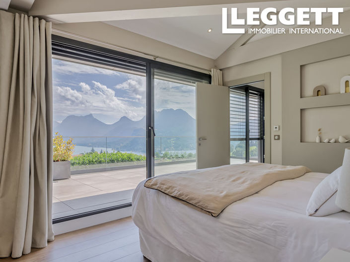 Image No.4-4 Bed House for sale