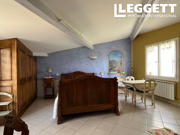 Image No.10-2 Bed House for sale