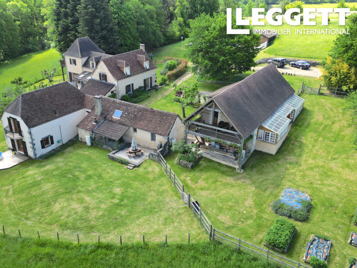Image No.1-9 Bed House for sale