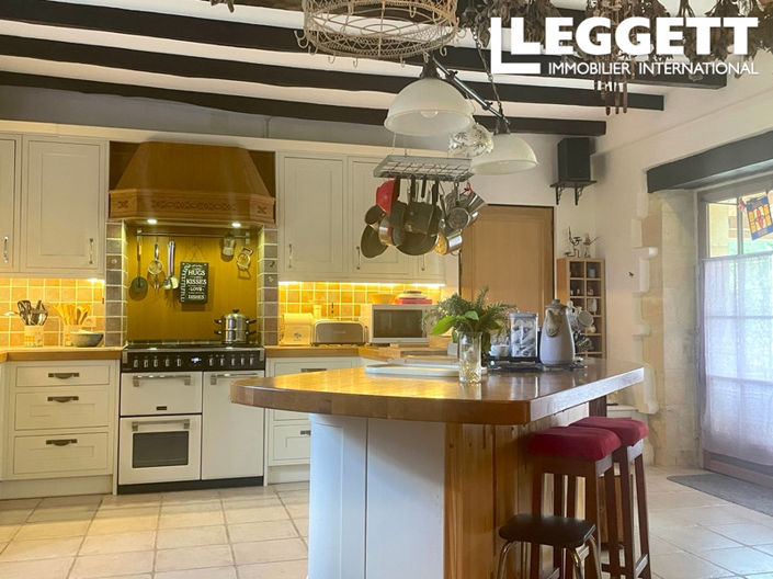 Image No.8-9 Bed House for sale