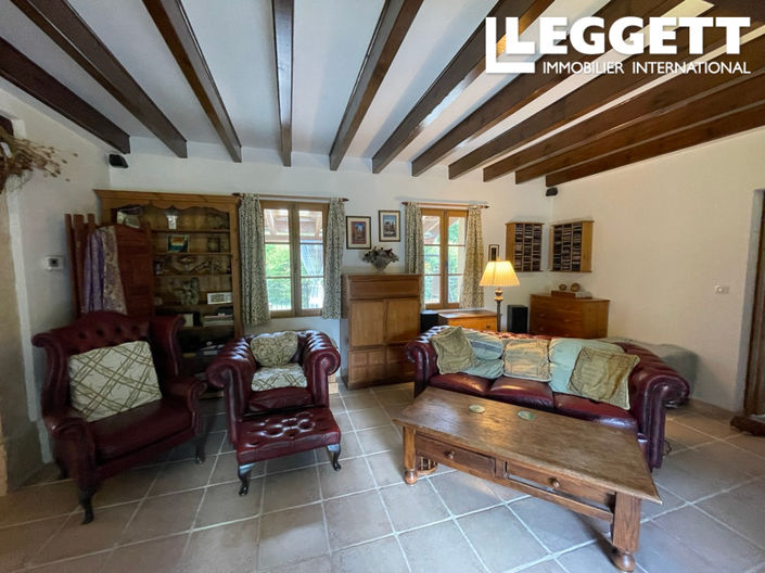 Image No.9-9 Bed House for sale