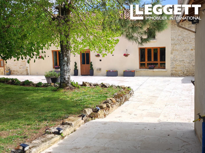 Image No.3-3 Bed House for sale