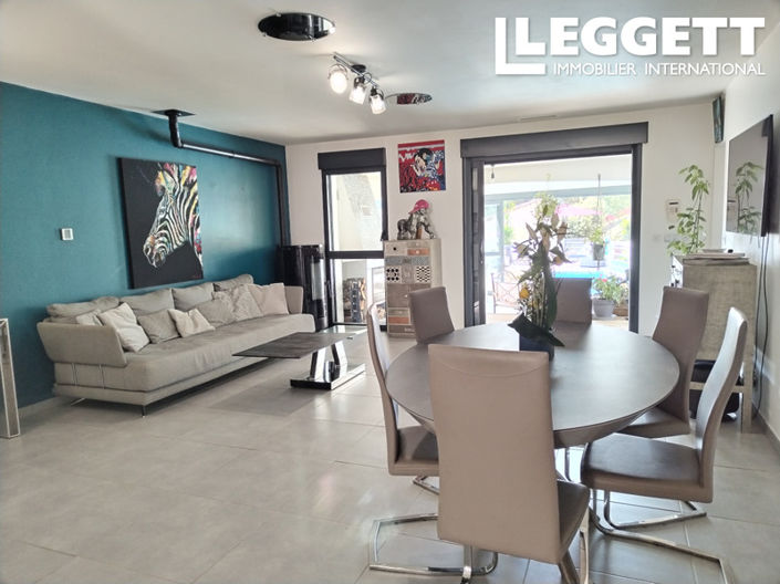 Image No.8-4 Bed House for sale