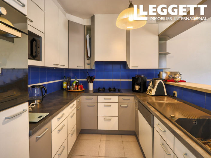 Image No.6-4 Bed House for sale