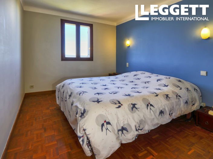 Image No.7-4 Bed House for sale