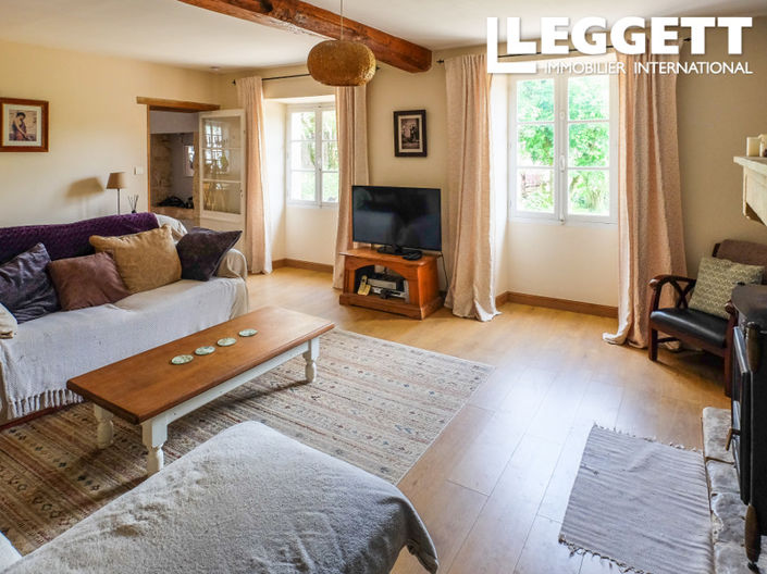 Image No.9-3 Bed House for sale