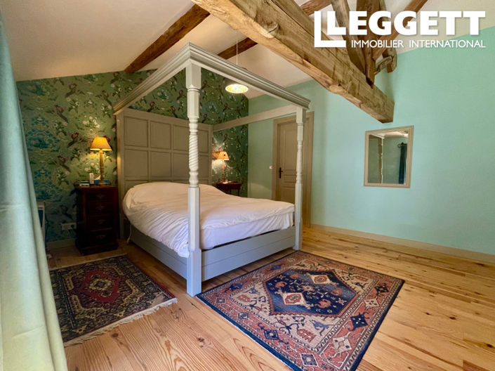 Image No.5-7 Bed House for sale