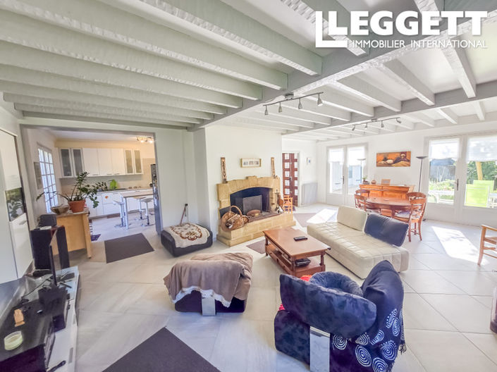 Image No.4-6 Bed House for sale