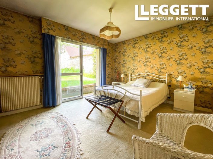 Image No.8-4 Bed House for sale