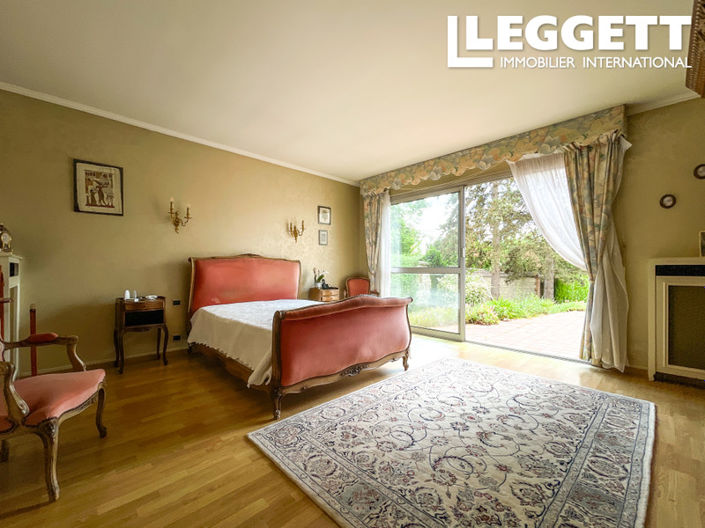 Image No.7-4 Bed House for sale