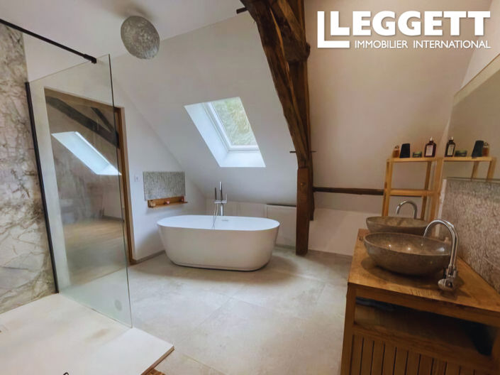 Image No.10-4 Bed House for sale