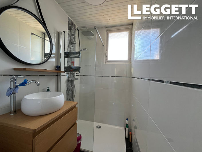 Image No.9-3 Bed House for sale