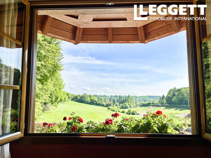 Image No.9-7 Bed House for sale