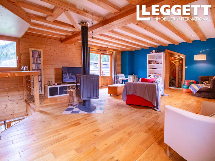 Image No.4-10 Bed House for sale