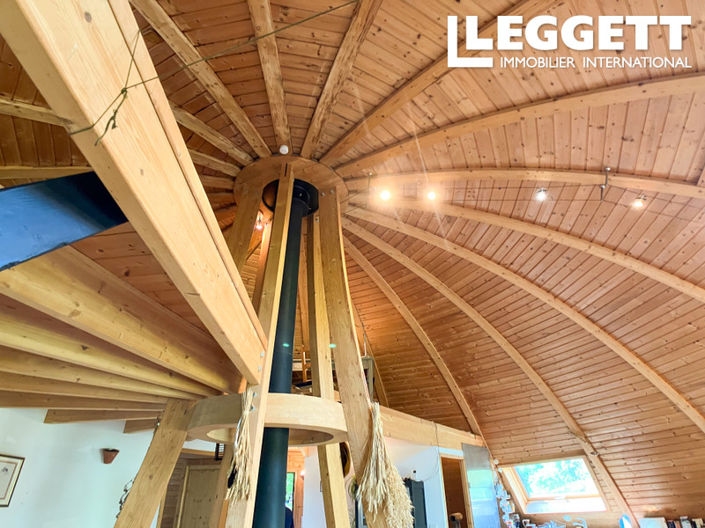 Image No.8-2 Bed House for sale