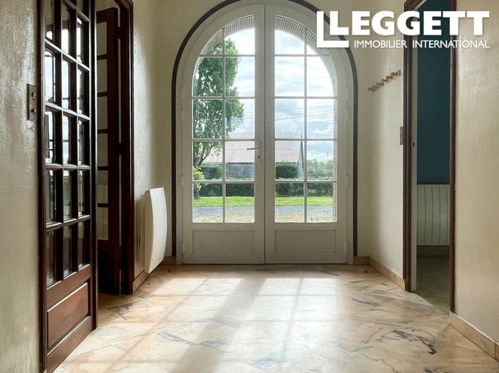 Image No.2-4 Bed House for sale