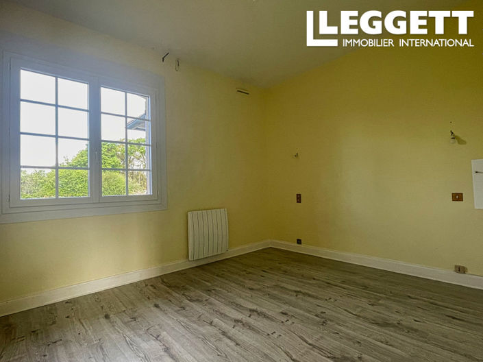 Image No.6-4 Bed House for sale