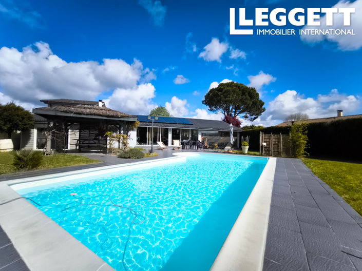 Image No.1-4 Bed House for sale
