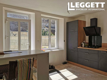 ahr0chm6ly9jzg4uagvzdglhlmltbw8vaw1hz2uvvevom