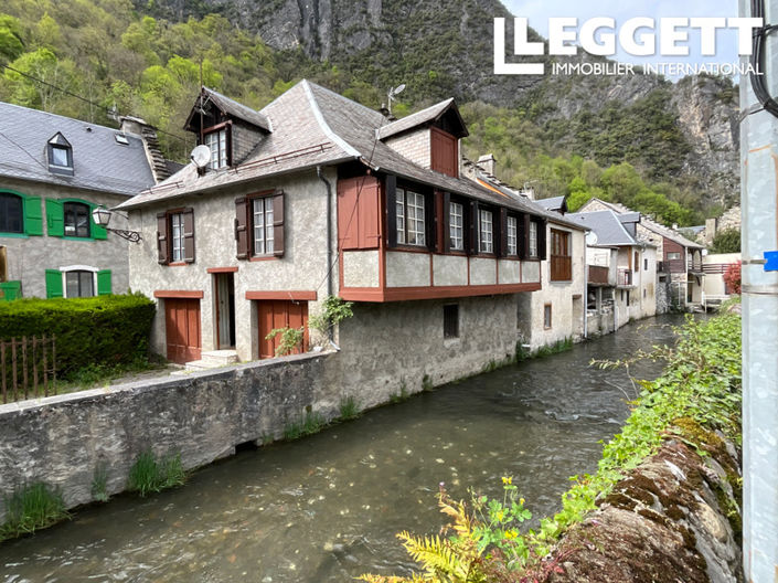 Image No.1-3 Bed House for sale