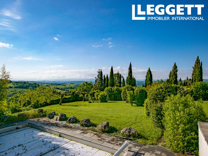 Image No.10-3 Bed House for sale