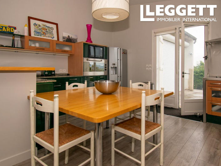 Image No.9-3 Bed House for sale