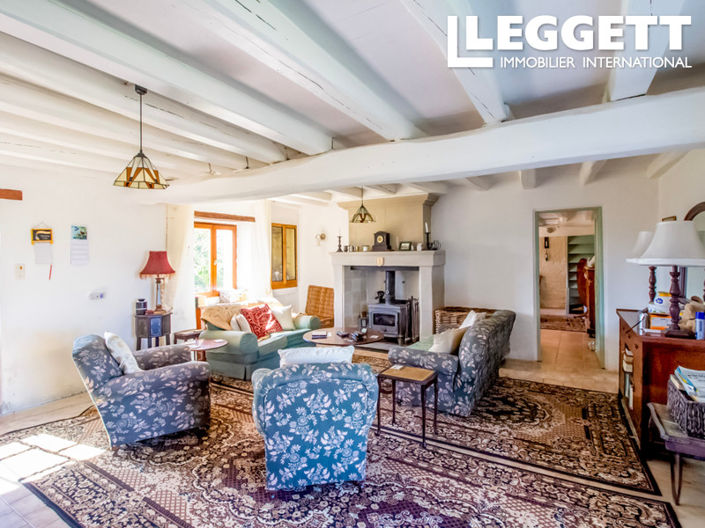 Image No.2-4 Bed House for sale