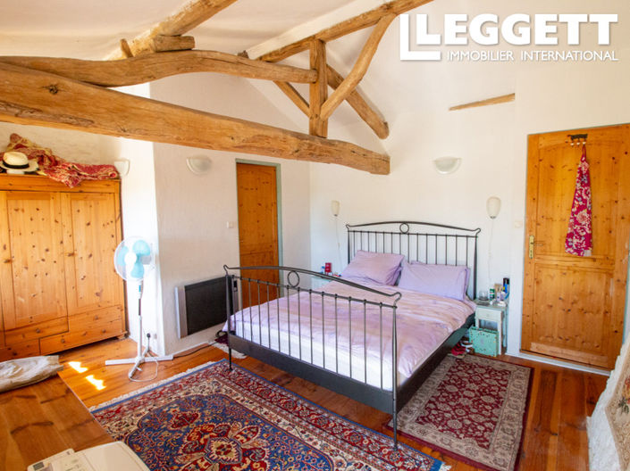 Image No.6-4 Bed House for sale