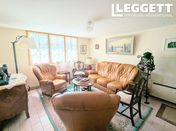 Image No.5-5 Bed House for sale