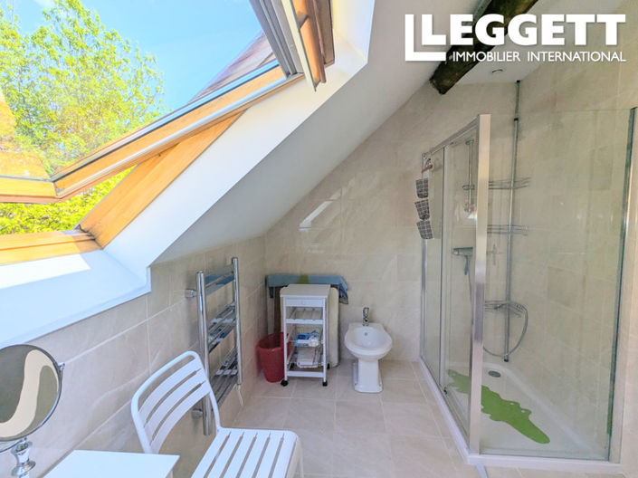 Image No.9-5 Bed House for sale