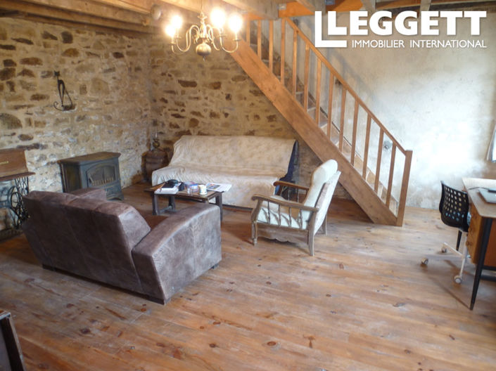 Image No.9-2 Bed House for sale