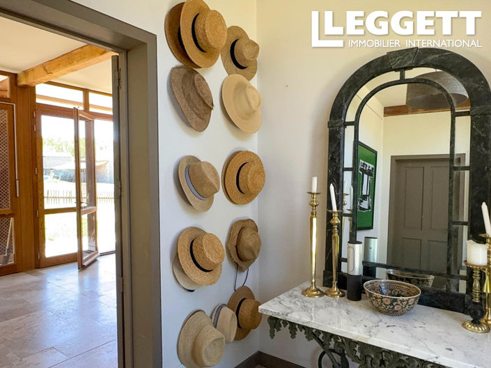 Image No.6-4 Bed House for sale