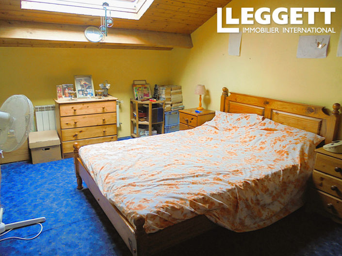 Image No.5-5 Bed House for sale