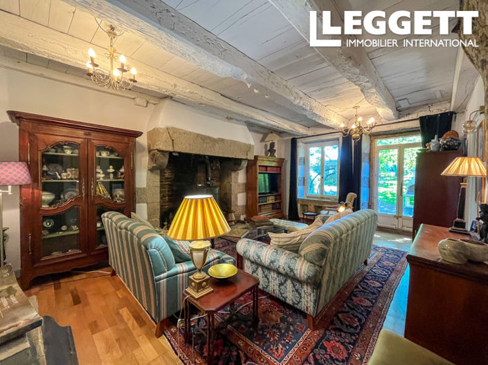 Image No.3-6 Bed House for sale