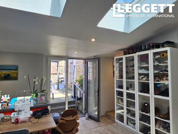 ahr0chm6ly9jzg4uagvzdglhlmltbw8vaw1hz2uvvevom