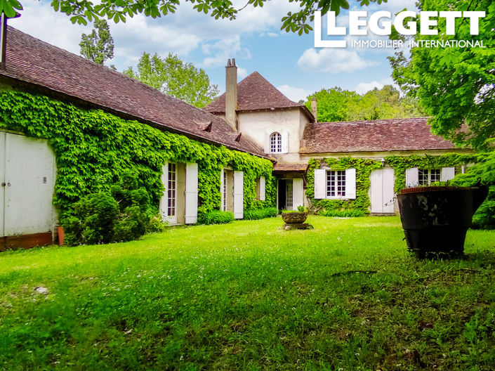 Image No.2-6 Bed House for sale