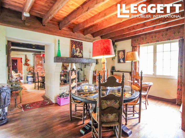 Image No.5-6 Bed House for sale