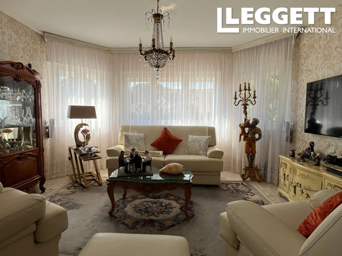 Image No.7-6 Bed House for sale