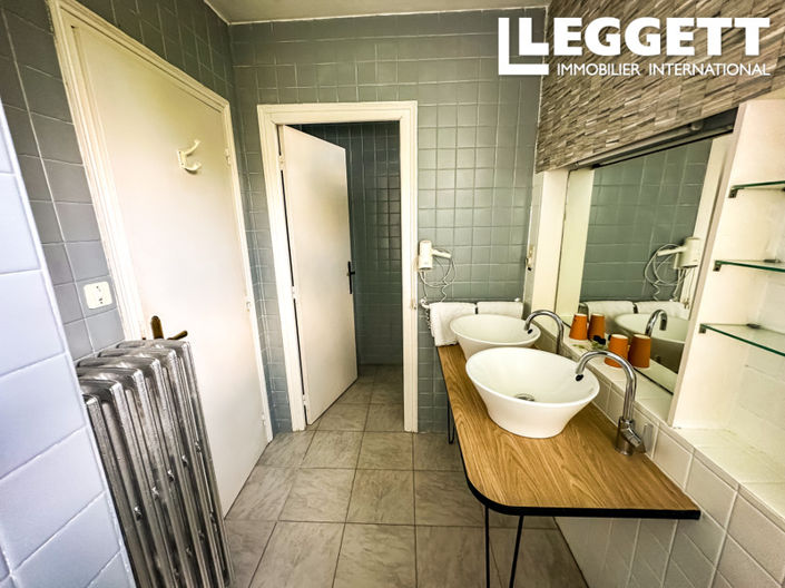 Image No.9-7 Bed House for sale