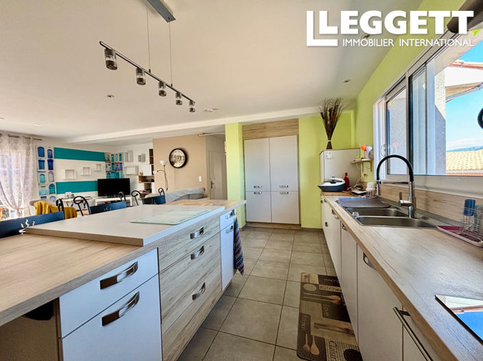 Image No.7-4 Bed House for sale