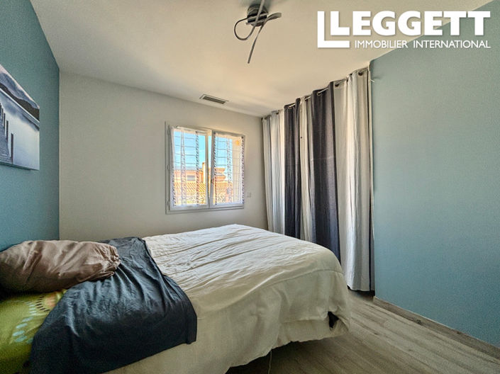 Image No.9-4 Bed House for sale