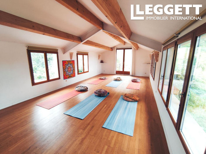 Image No.7-7 Bed House for sale