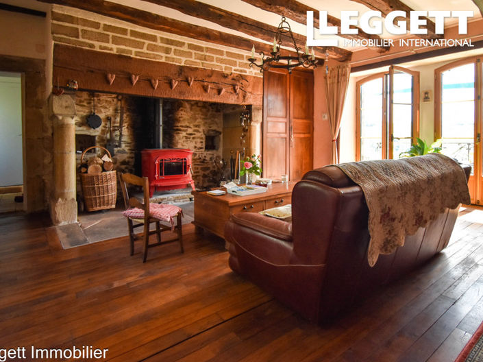 Image No.4-6 Bed House for sale