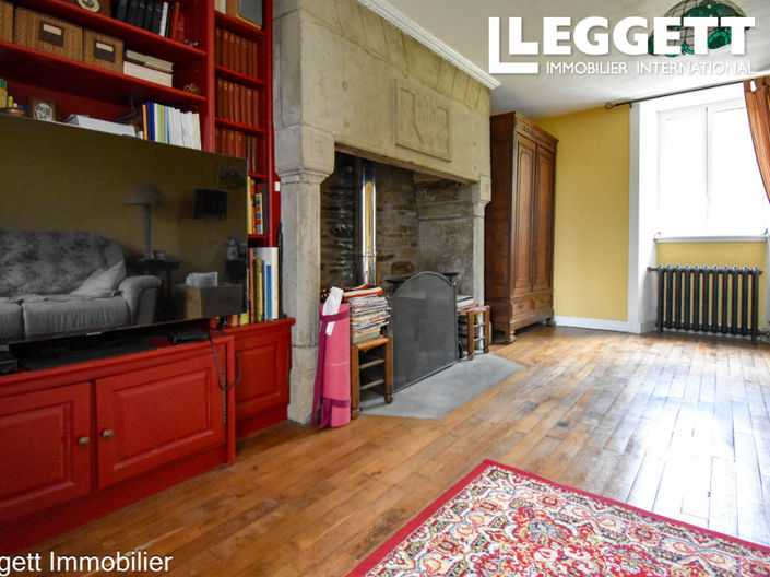 Image No.6-6 Bed House for sale