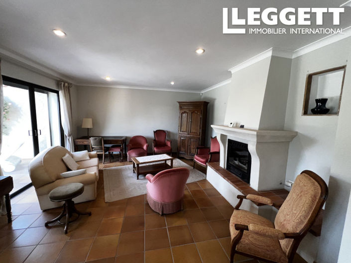 Image No.7-3 Bed House for sale