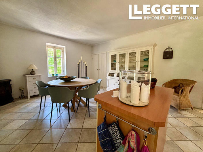 Image No.7-3 Bed House for sale