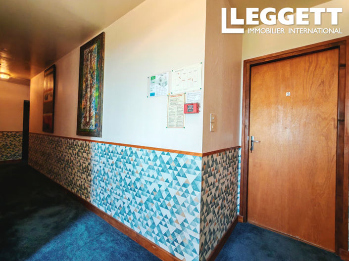 Image No.9-8 Bed Commercial for sale